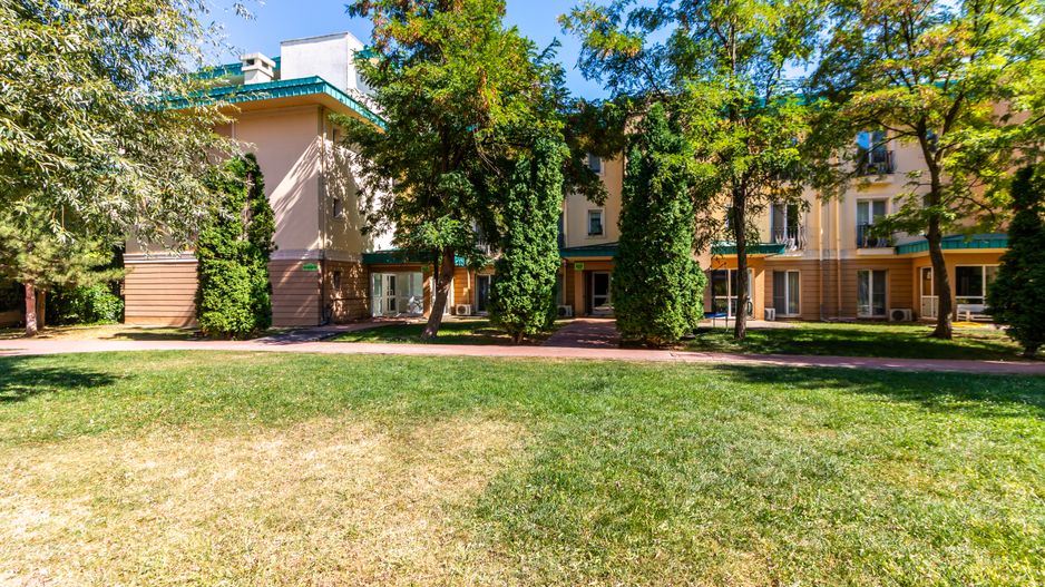 Apartament în Cosmopolis Renovat Modern - Poză 13