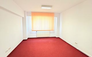 Apartament 3 camere decomandate |  zona Center (b-dul București) - Poză 1