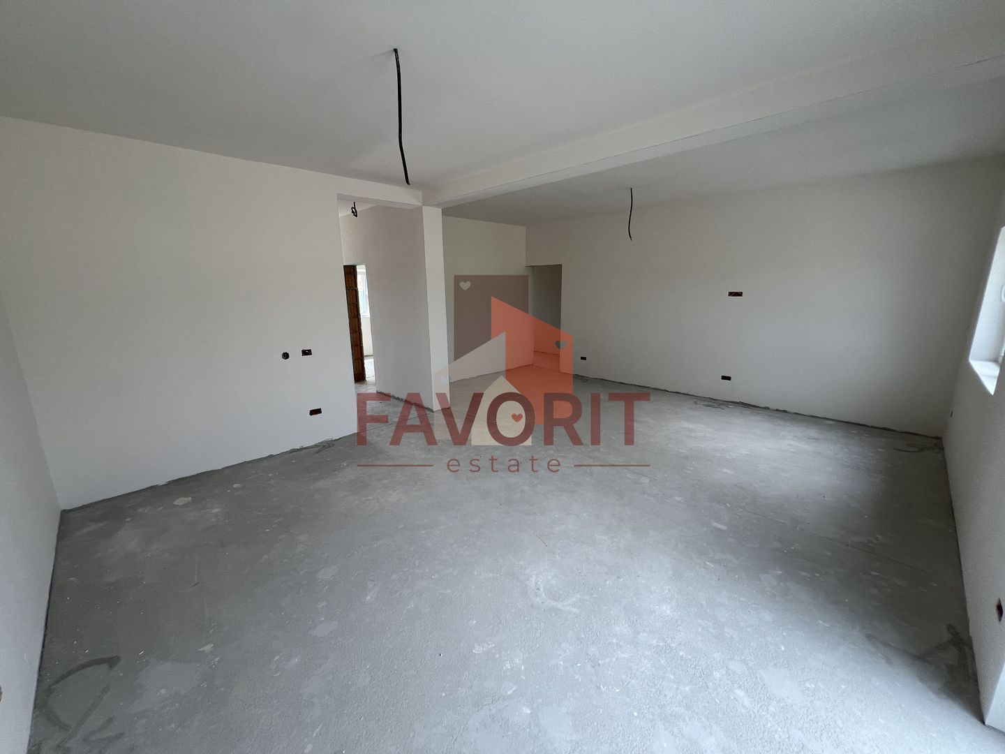 Duplex 4 camere despartit prin camera tehnica | Chisoda - Poză 4
