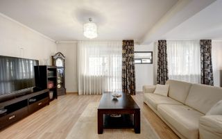 Casă modernă și spațioasă de vânzare în Bragadiru – ideală pentru familie - Poză 5