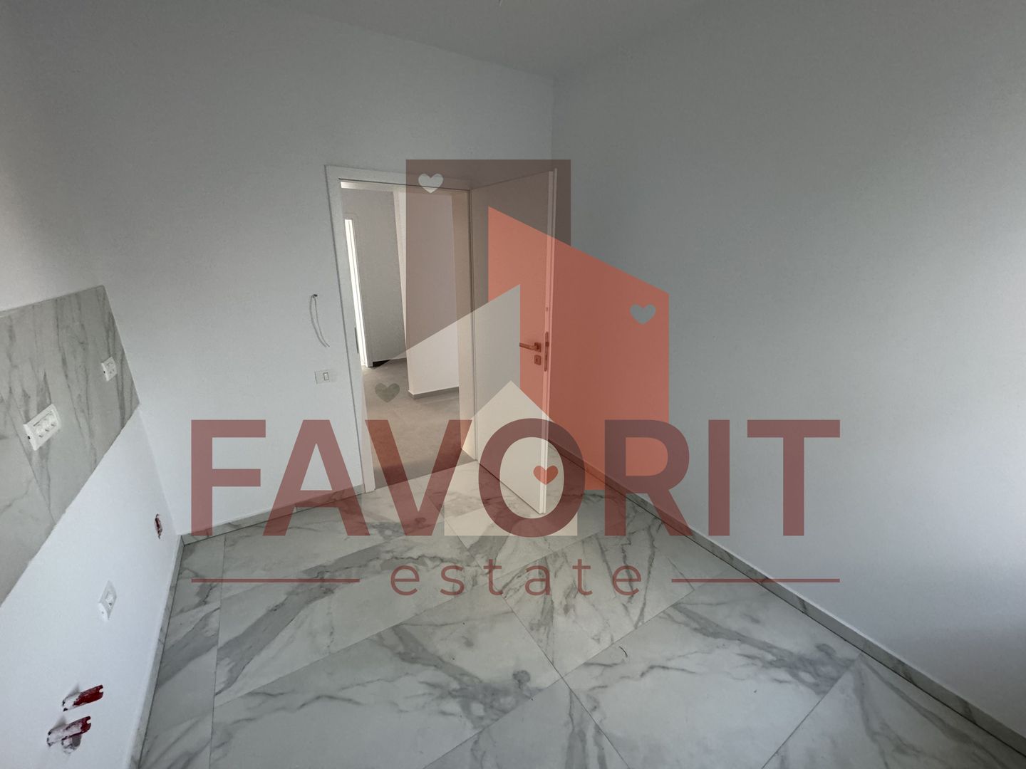 Decomandat. Gradina Proprie. 2 bai. Disponibil imediat. - Poză 7