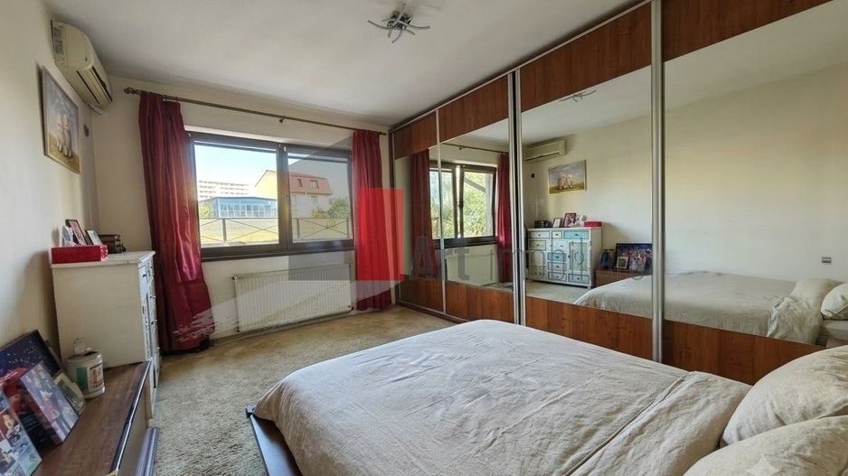 Vanzare partament 3 camere +Loc  parcare,boxa-Militari - Poză 8