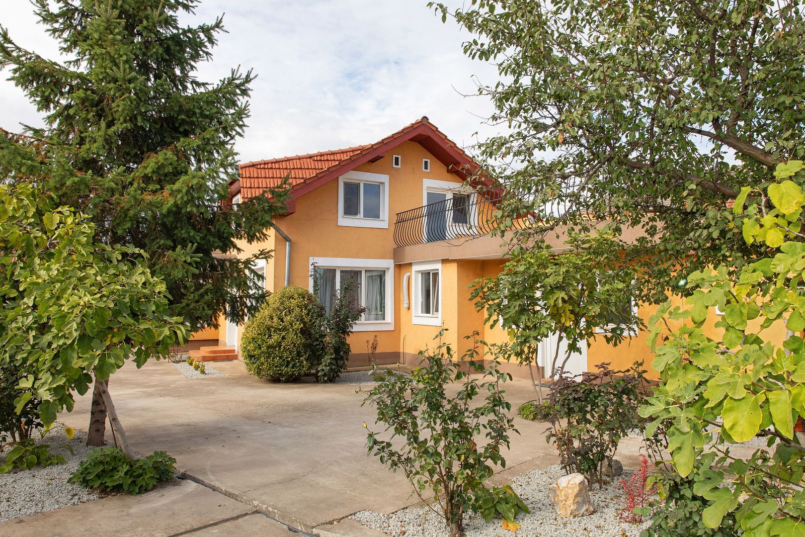 Vilă P+M, Santandrei, 4 dormitoare. 287 000 E (neg). Comision 0. - Poză 1