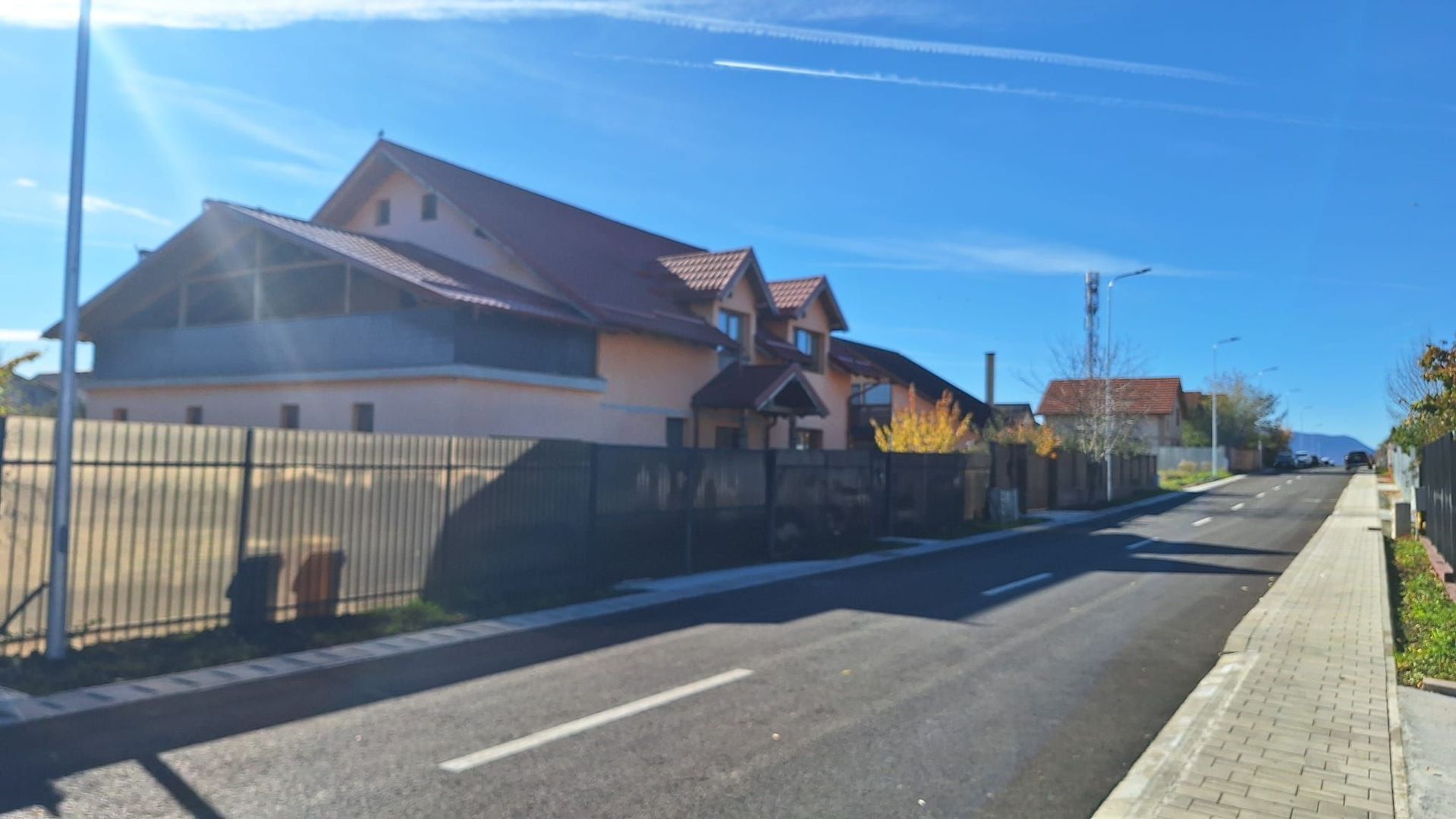 Casa de vanzare in Sanpetru cu 650mp teren - Poză 11