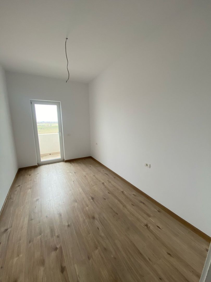 Giroc-Neptun | 2-3 Camere | Centrala proprie | Loc de parcare - Poză 4