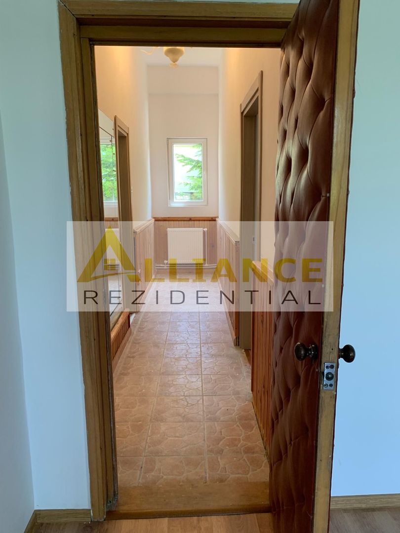 Catelu-Casa S+P+1+M - 14 Camere-1550 Teren - Poză 9