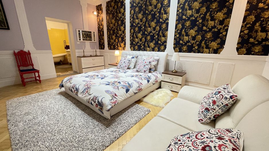 Apartament 4 camere spatios  in zona Sinaia - Poză 8
