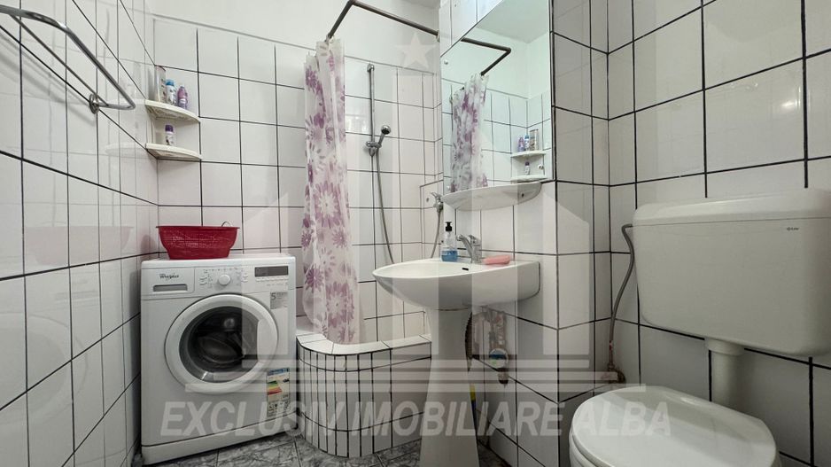 Garsoniera decomandata de inchiriat, Cetate - M-uri - Poză 7