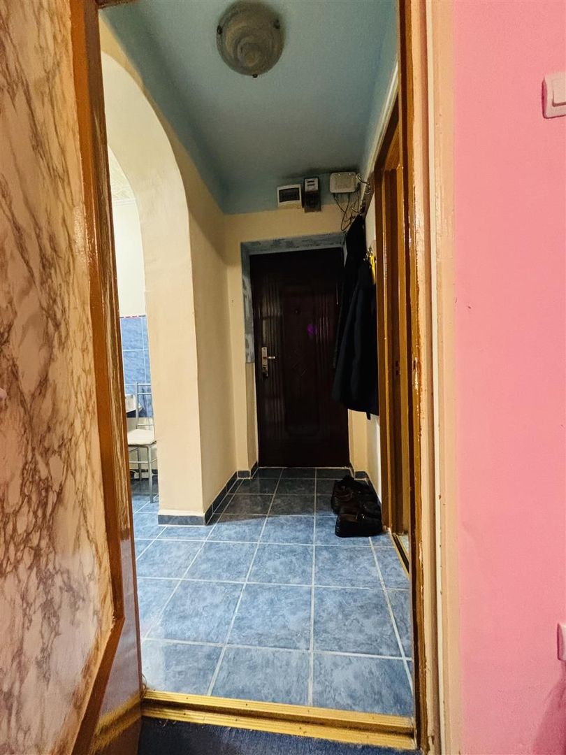 Apartament cu 2 camere decomandat zona Rogerius. - Poză 9