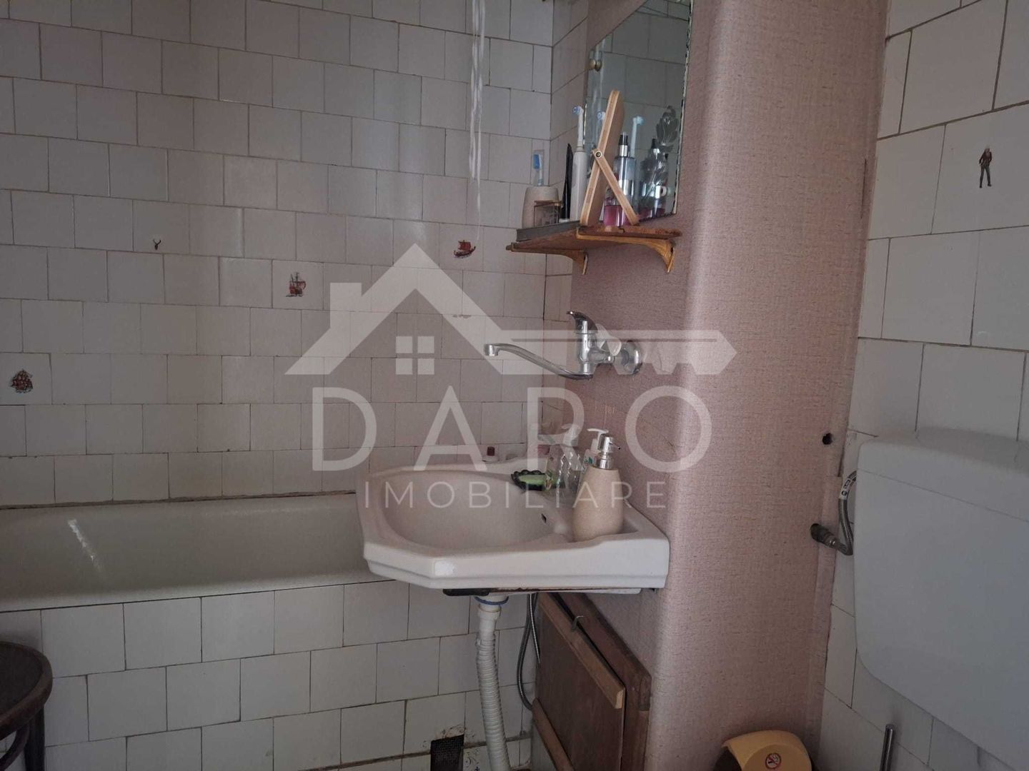 Apartament cu 4 camere, confort I – Tudor - Poză 8