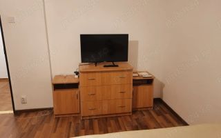 Vanzare Garsonieră 32 mp, etaj 4, renovată, mobilata, zonă 1 Mai - Poză 3