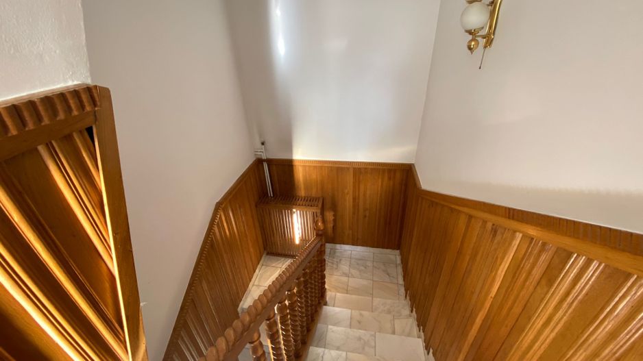 BRASADAS vinde casa cu 6 cam 2 bai cu tern 3.3 ari. - Poză 11