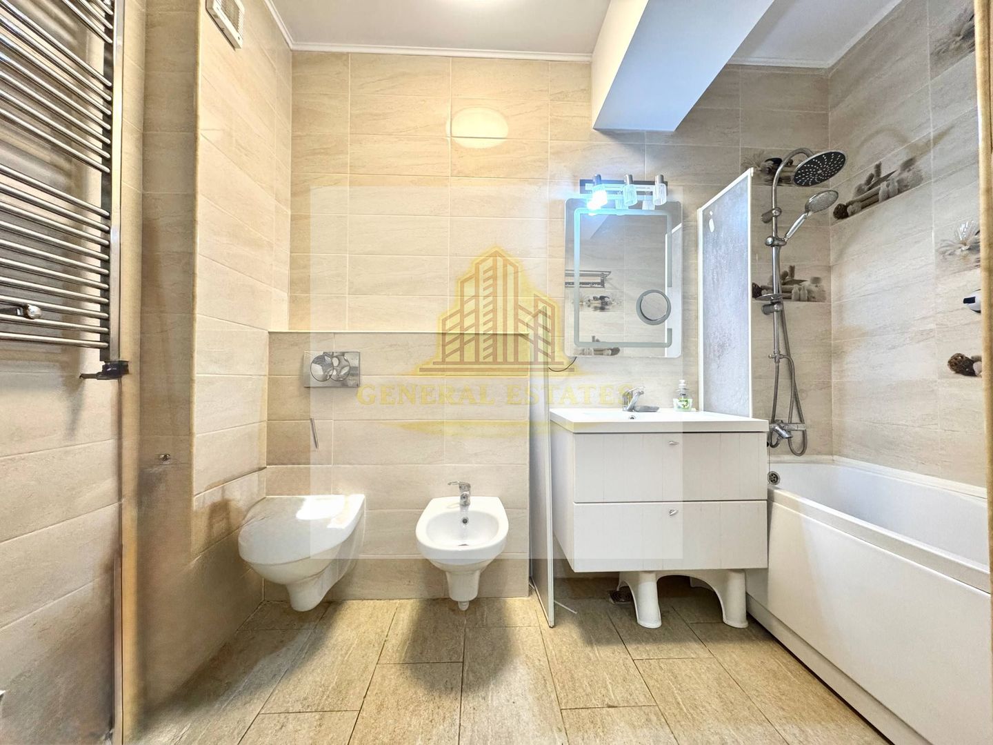 Vânzare apartament cu 2 camere, 67 m.p. - Complexul Royal Town. - Poză 14