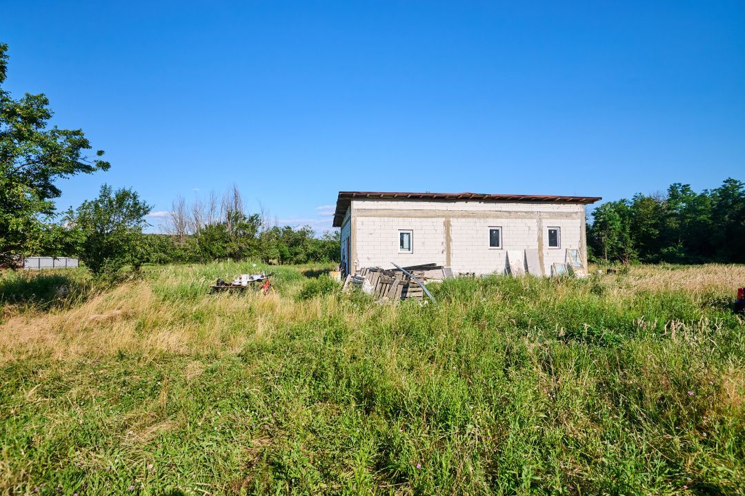 Teren Intravilan 1100 mp + Anexă 120 mp - Budeasa, Calotesti! - Poză 12