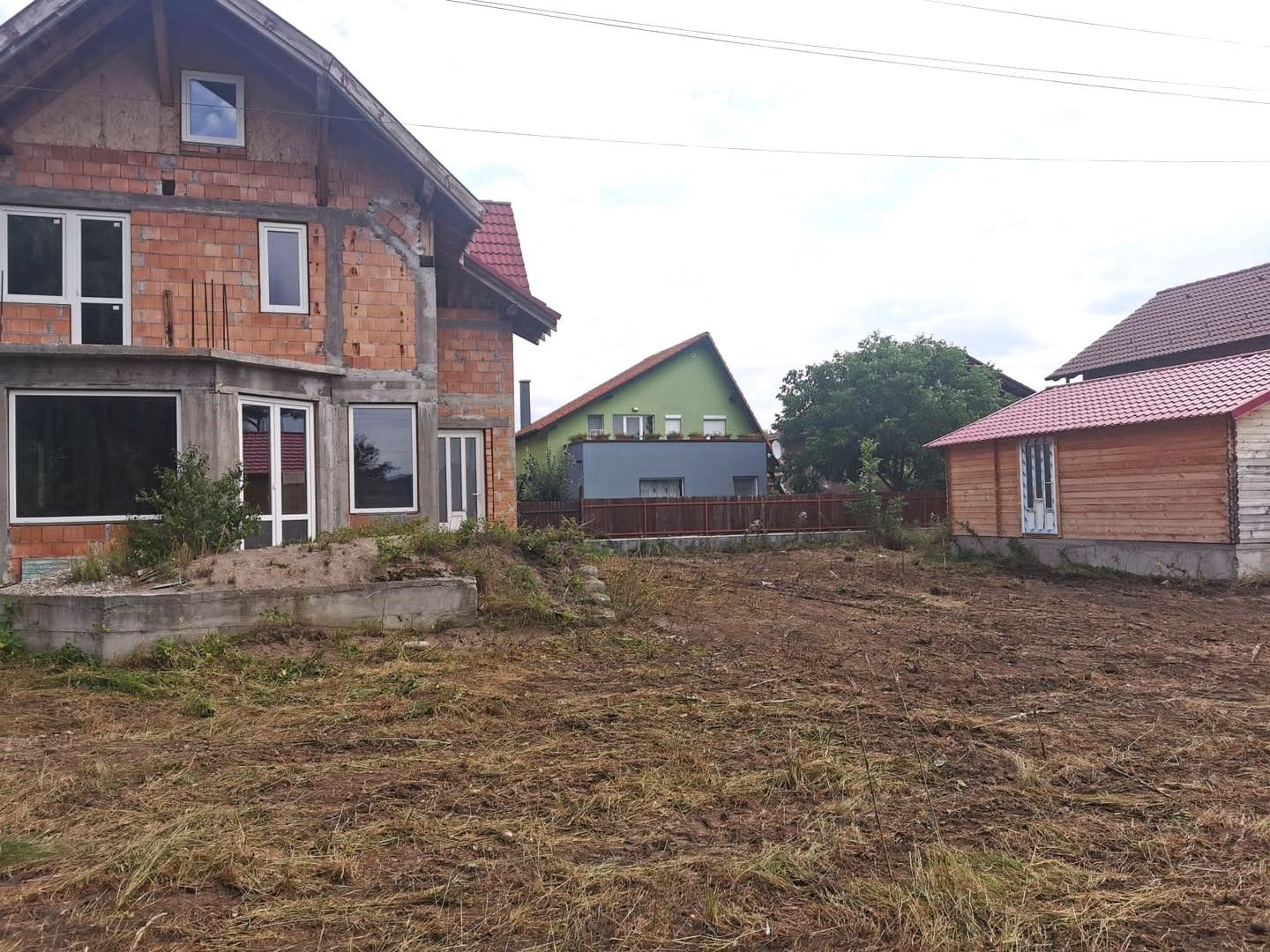 Casă la roșu de vânzare în Hărman, Cartierul Tineretului - Poză 2