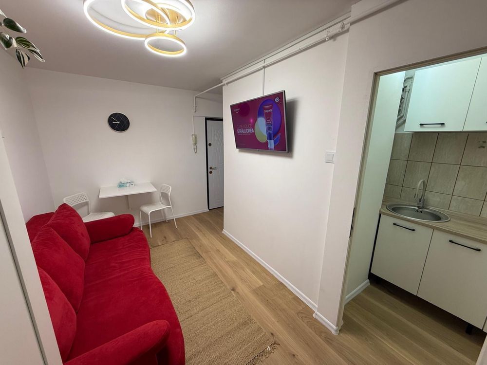 Garsonieră Decomandată Prima Închiriere Totul Nou Metrou Brâncoveanu - Poză 1