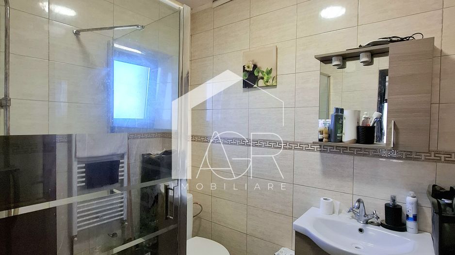 Casa P+1E, cu 5 camere, Strejnicu - Poză 19