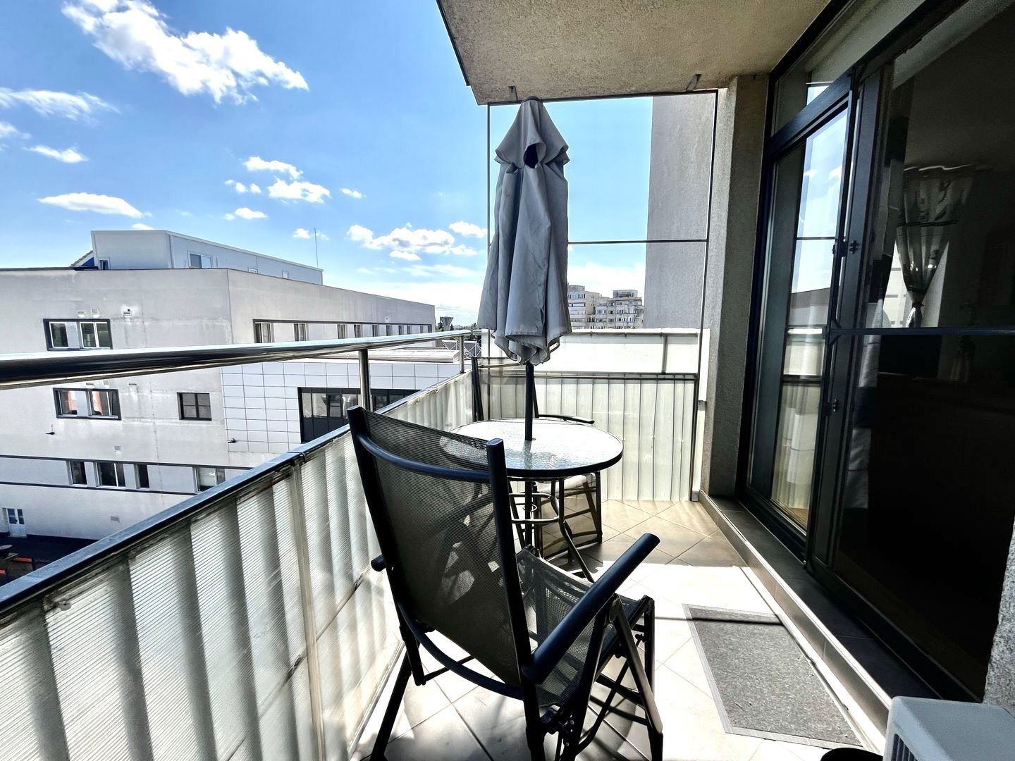 Apartament 3 camere, elegant, pe 2 niveluri,  cu garaj,  zona Aradului - Poză 16