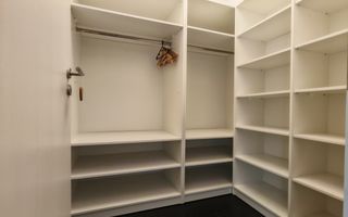 Penthouse 100 mp, terasă generoasă- vedere panoramică, compartimentare excelenta - Poză 9