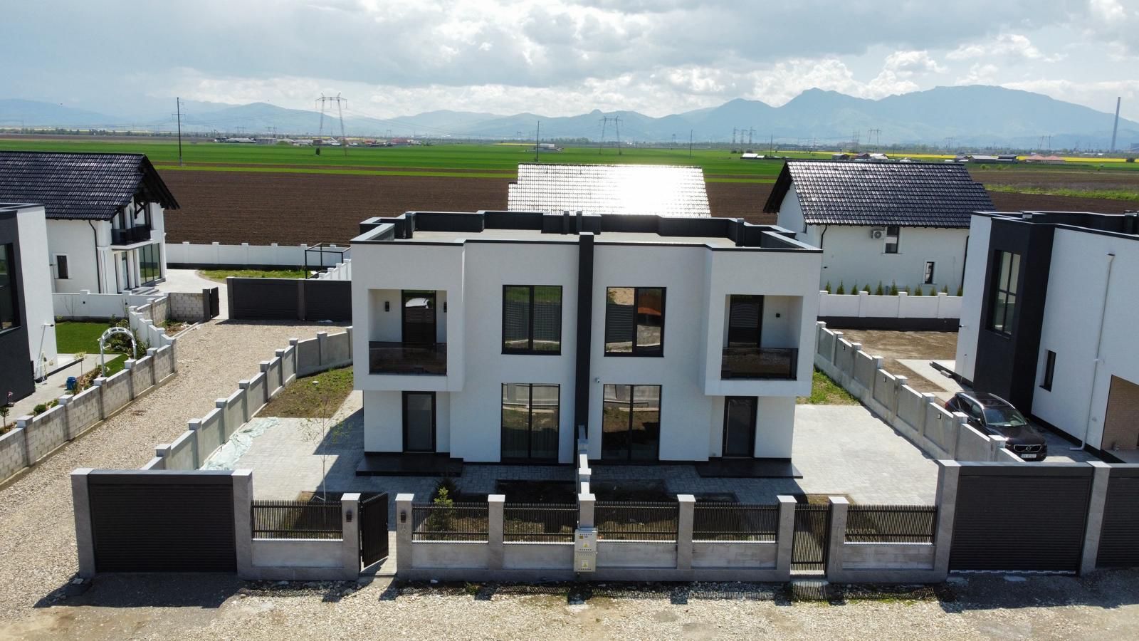 Duplex Premium cu 4 camere de vânzare - Sânpetru - Poză 1