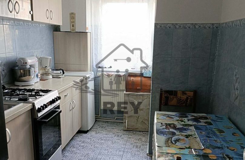 Apartament cu 3 camere de vânzare | Zona Valea Aurie, Sibiu - Poză 1