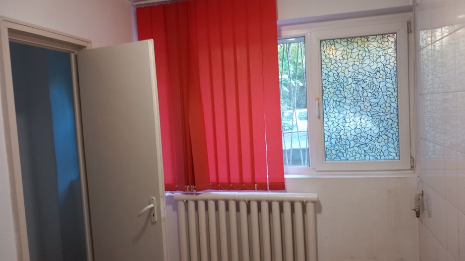 BRASADAS vinde ap 2 cam 48mp nemobilat PARTER Baba Novac 2. - Poză 1