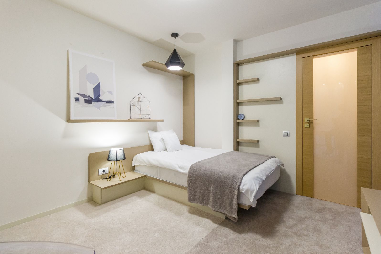 Inchiriere Apartament 3 Dormitoare, etaj 9, Buna ziua - Poză 7