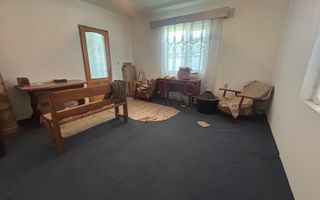 Casă de vânzare în centrul Oituzului, DN11 - Poză 5