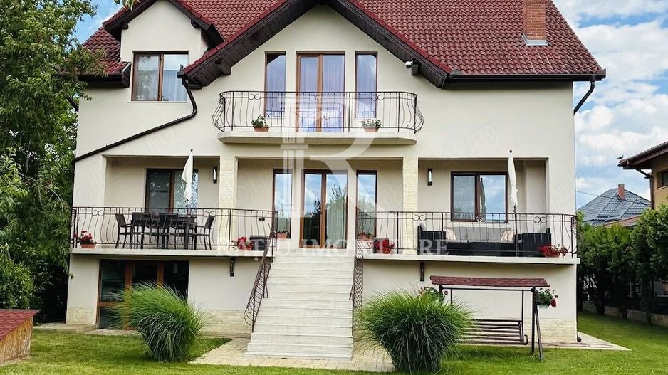 Casă Spațioasă cu 2 Apartamente | Teren 1.100 mp | Marghita - Poză 4