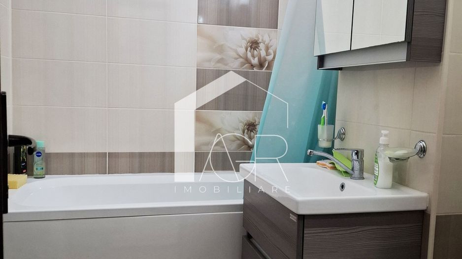 Apartament cu 2 camere, decomandat, zona Republicii - Poză 10