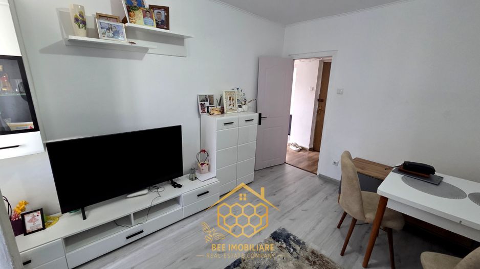 Apartament cu 3 camere in Valea Rosie - Poză 2