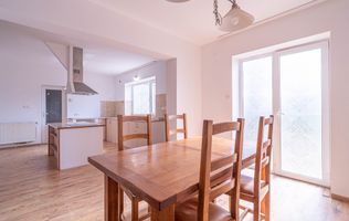 Casă de vânzare – zonă Poltura