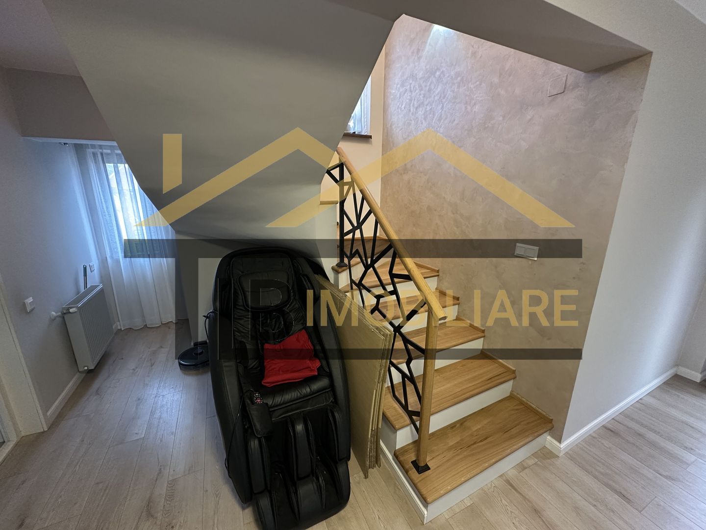 Casa de 4 camere, 200mp, parcari, Zona Unirii - Poză 15