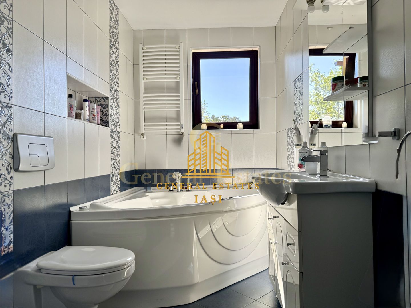 Vânzare Casă D+P+E - Full echipată în Bucium, Plopii fară soț - Poză 17