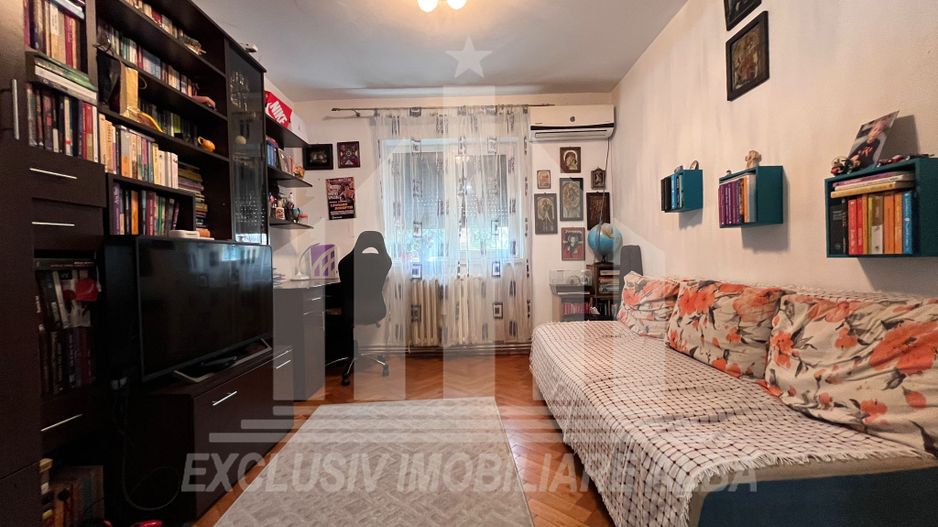 Apartament 4 camere decomandate | 82 mp | Etaj intermediar | Cetate - Poză 6