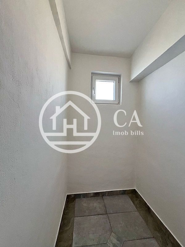 Apartament de vânzare cu 4 camere în zona centrală, Oradea - Poză 13