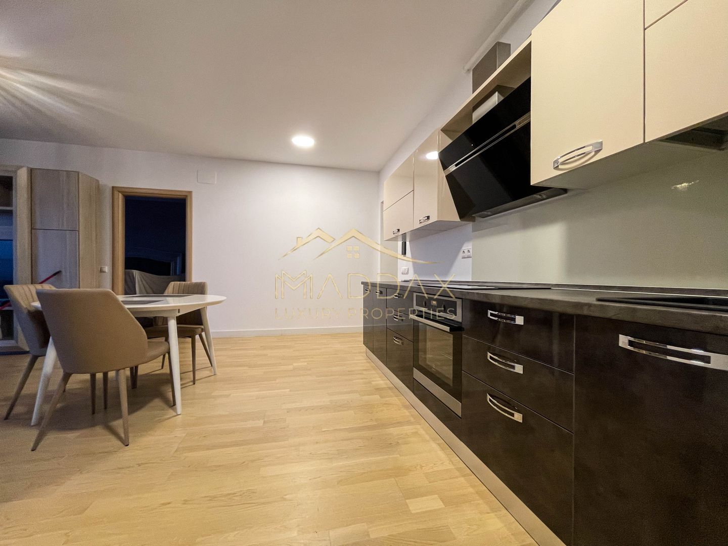 Apartament cu 2 camere ***Lake View*** 84 mp// 1 Underground Parking // Aviatiei - Poză 15