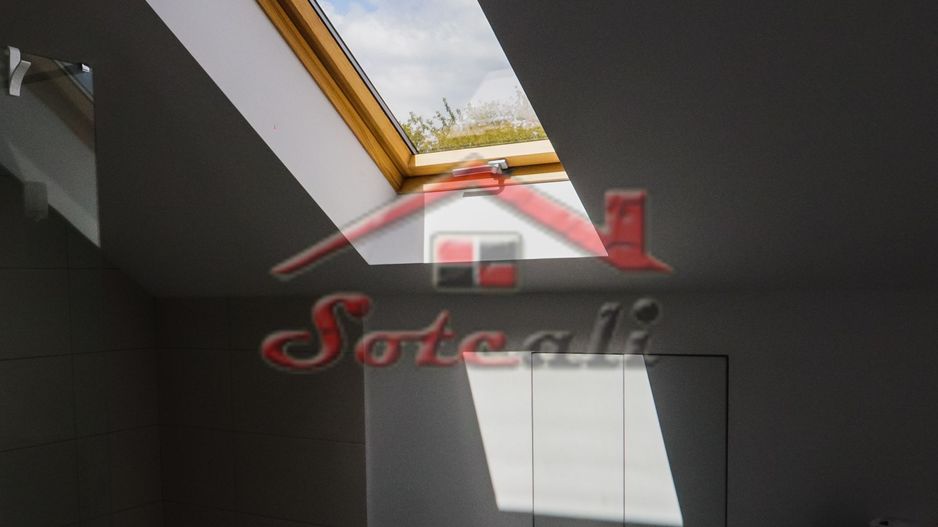 VILĂ MODERNĂ DE LUX CU PISCINĂ, FOTOVOLTAICE ȘI FOIȘOR – BREAZA - Poză 18