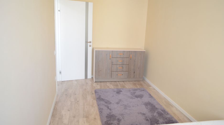 apartament zona Vivo cu 2 camere si parcare exterioara - Poză 8