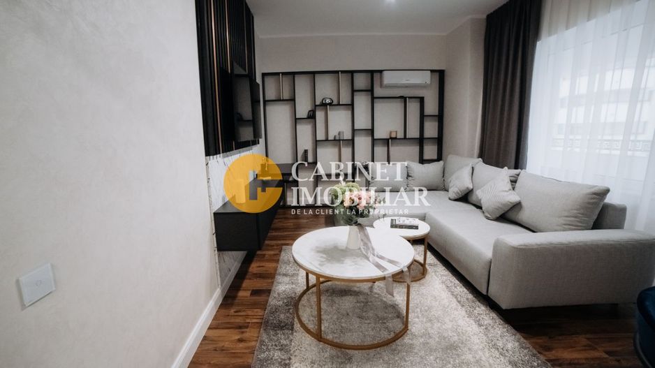 APARTAMENT 3  CAMERE SITUAT IN COPOU - Poză 1