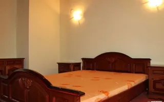 Casa de inchiriat in zona Lipovei - Pomiculturii. Curte comuna, ctr. Anaf. - Poză 11