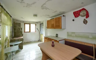 Casa cu teren generos - 4696 mp Apa Sarata - Campulung !! - Poză 37