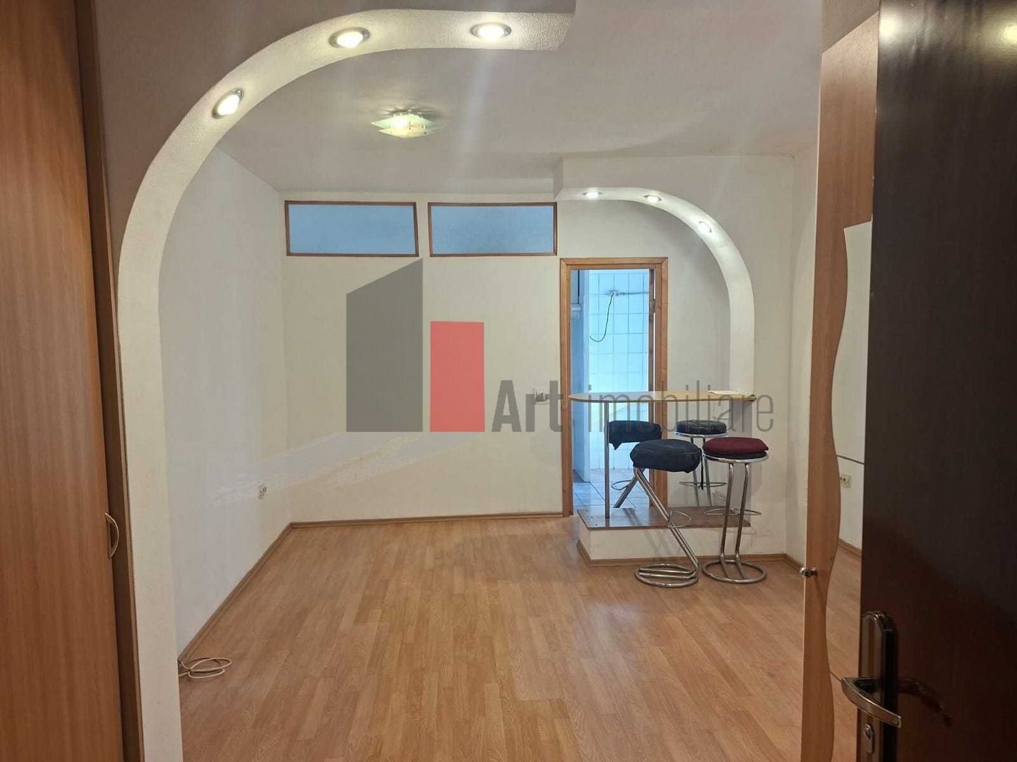 APARTAMENT  2 CAMERE MOSILOR - Poză 1