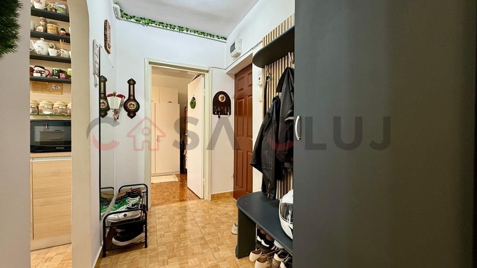 3 camere, la cheie, zona Transilvania College Gheorgheni - Poză 11
