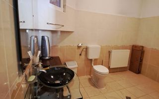 Proprietate 450 mp pe Calea Clujului cu teren de 787mp in Oradea - Poză 18