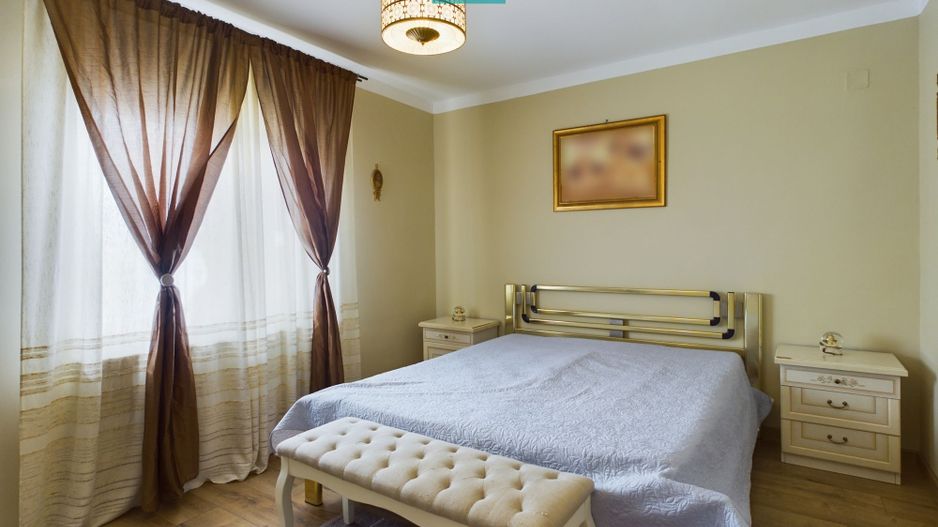 Casă in Cartierul Verde - Poză 5