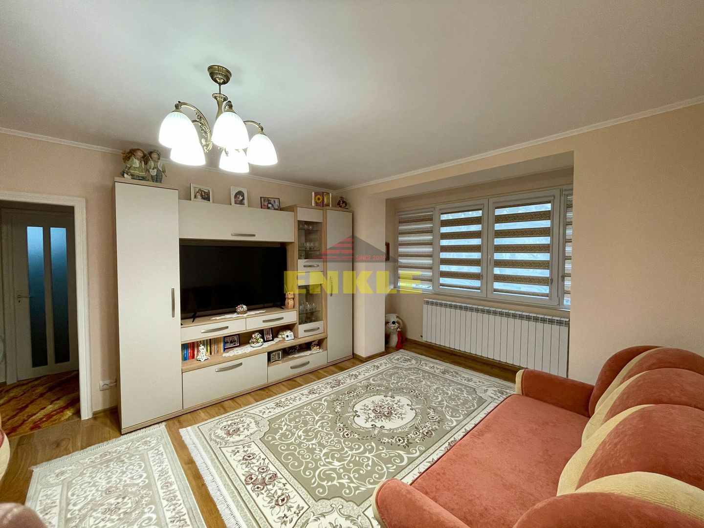 De vanzare apartament cu doua camere, zona Marchian - Poză 2