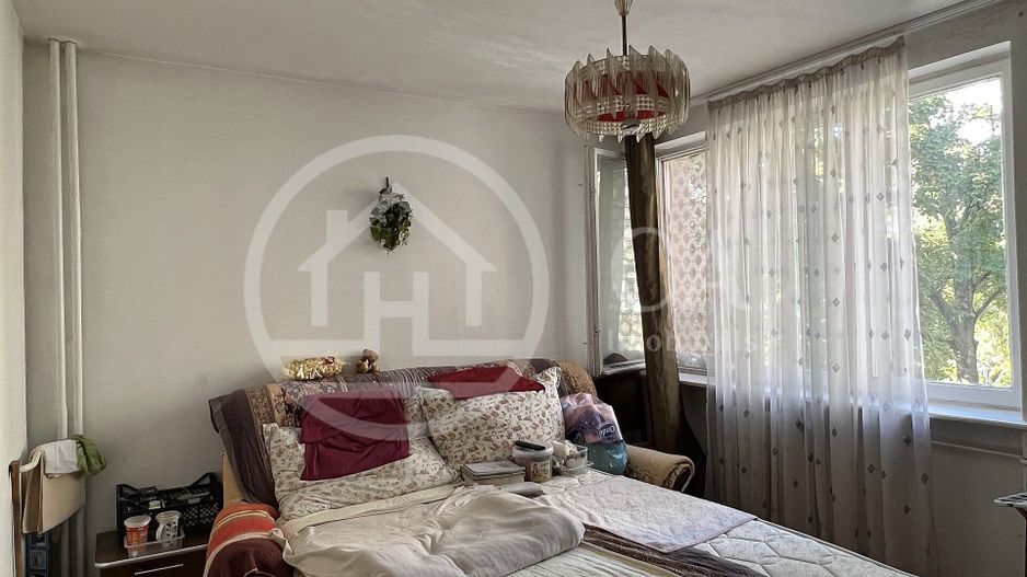 Apartament cu 2 camere de vanzare in Rogerius Oradea - Poză 4