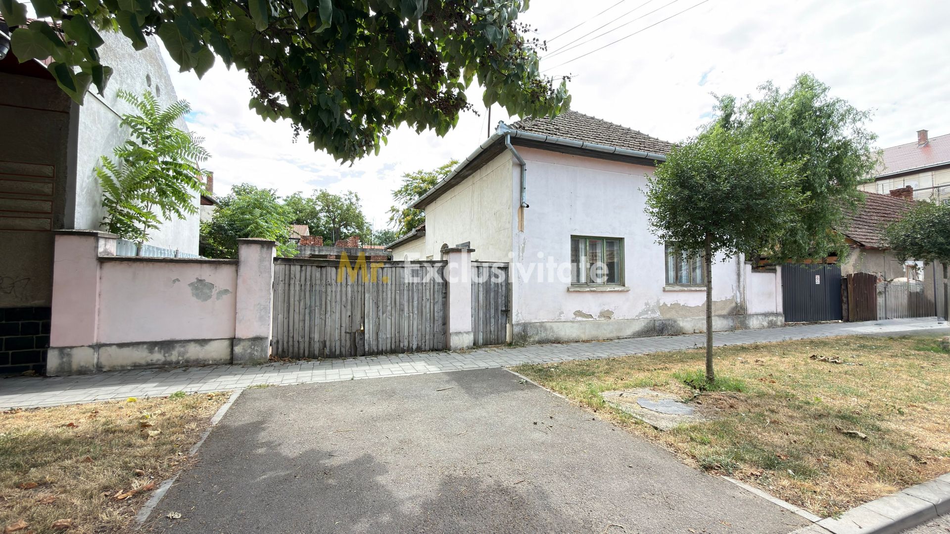 Casă Centrală 6 incăperi Str. Iuliu Maniu - Carei - Comision 0% - Poză 1