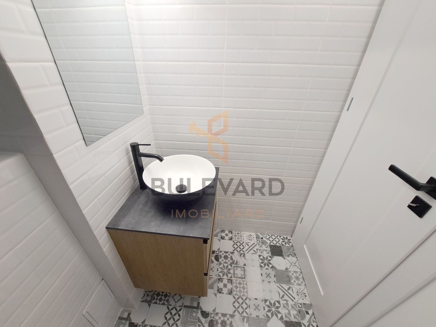 Apartament 3 camere zona Piata Cipariu! Renovat! - Poză 21
